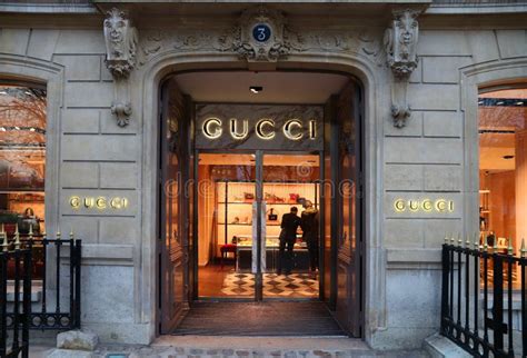 shop gucci in france.